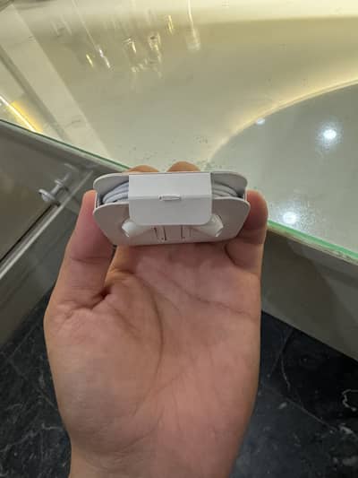 Original Apple Handsfree with lightning cable