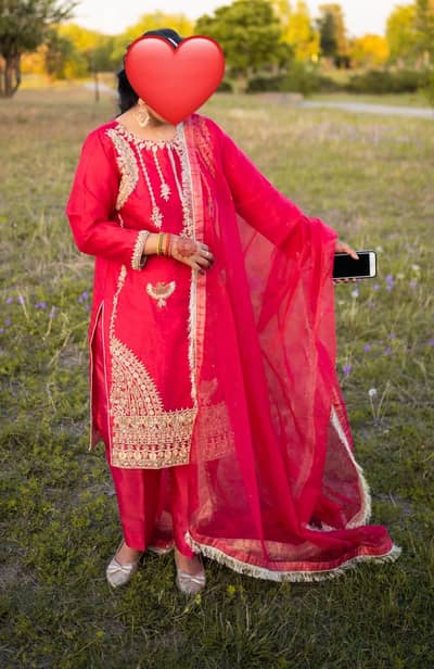 Luxury Hot Pink Organza 3-Piece Shalwar Kameez with Handwork | Medium