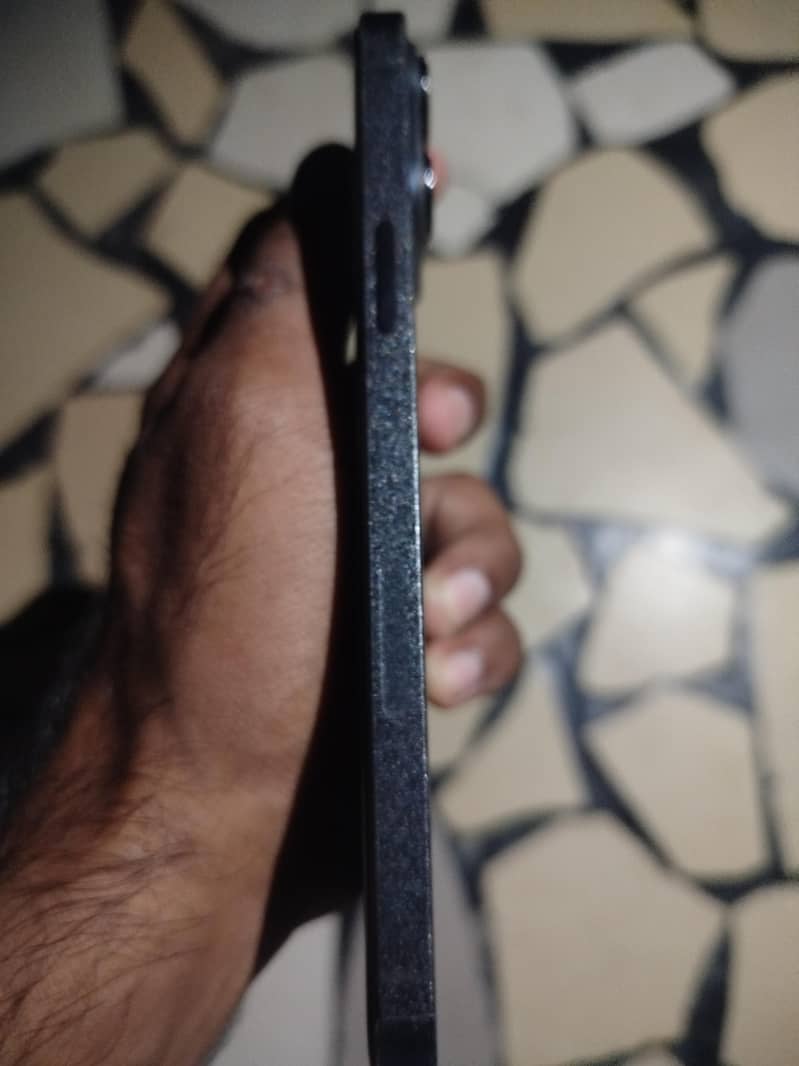 Apple iPhone 13 Pro Max 1