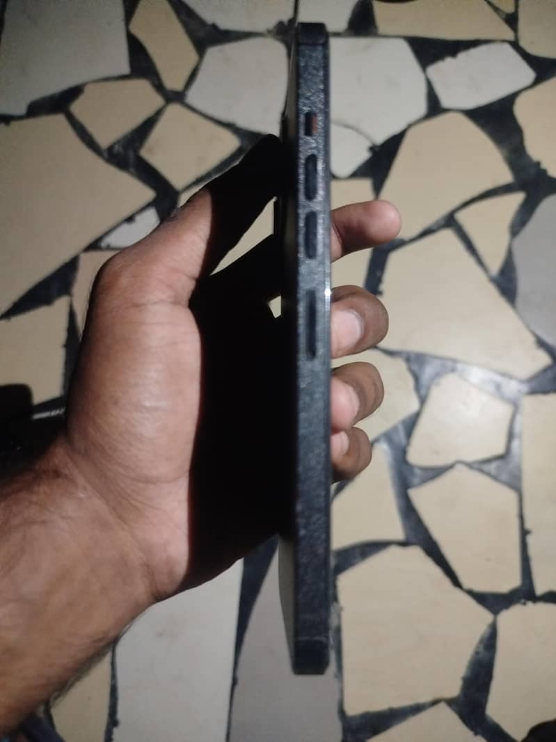 Apple iPhone 13 Pro Max 3