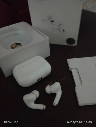 APPLE AIR PODS 1st GEN URGENT SALE