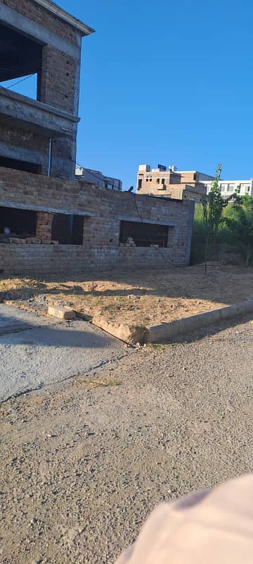 A block 1 kanal plot top heighted solid land one of the most beautiful location