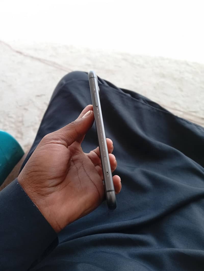 Apple iPhone 11 1