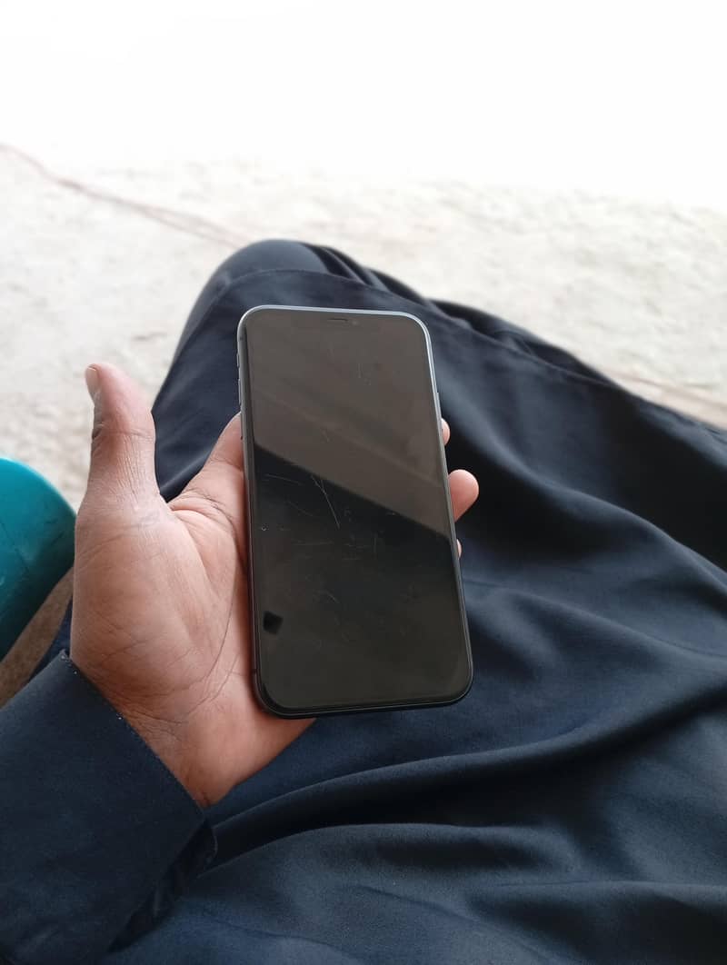 Apple iPhone 11 5