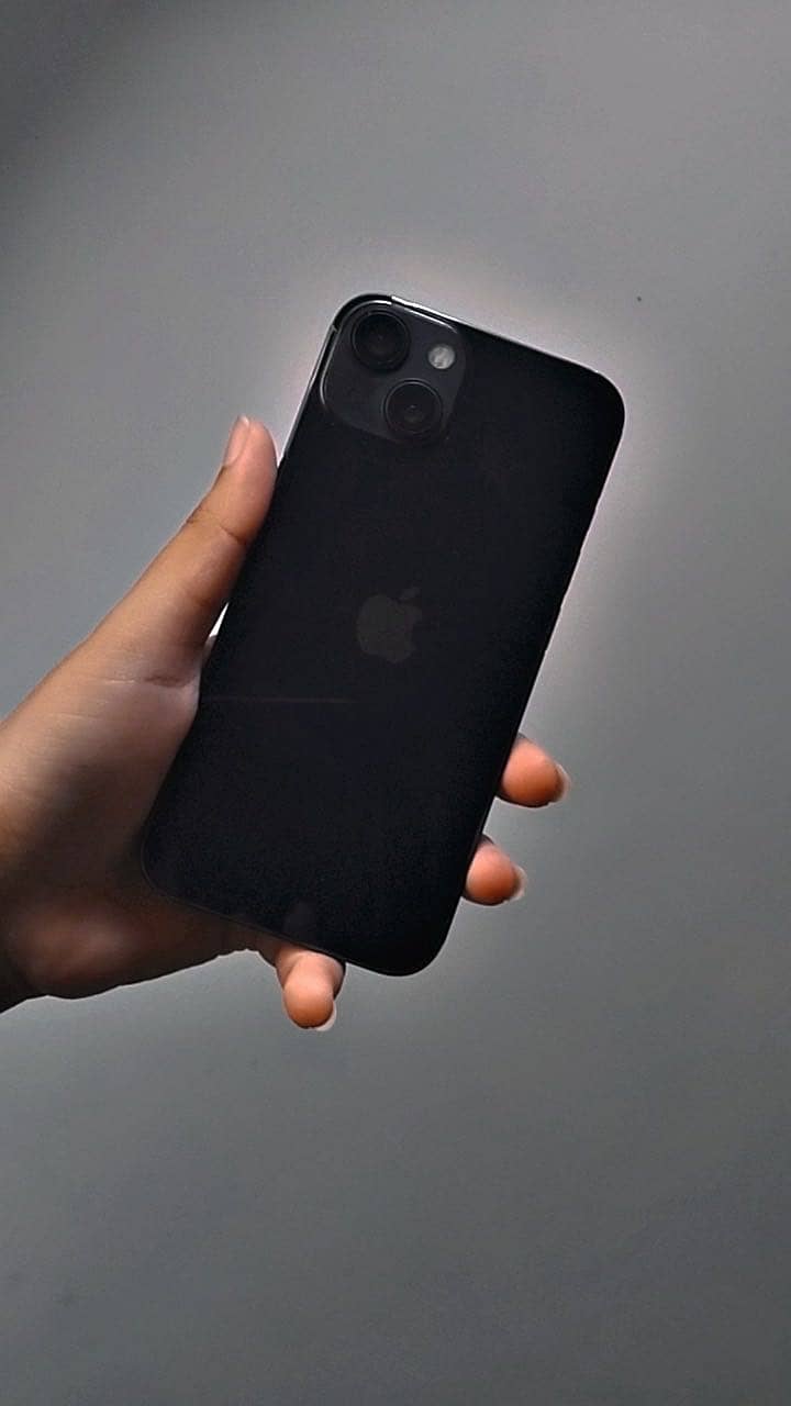 Apple iPhone 13 0