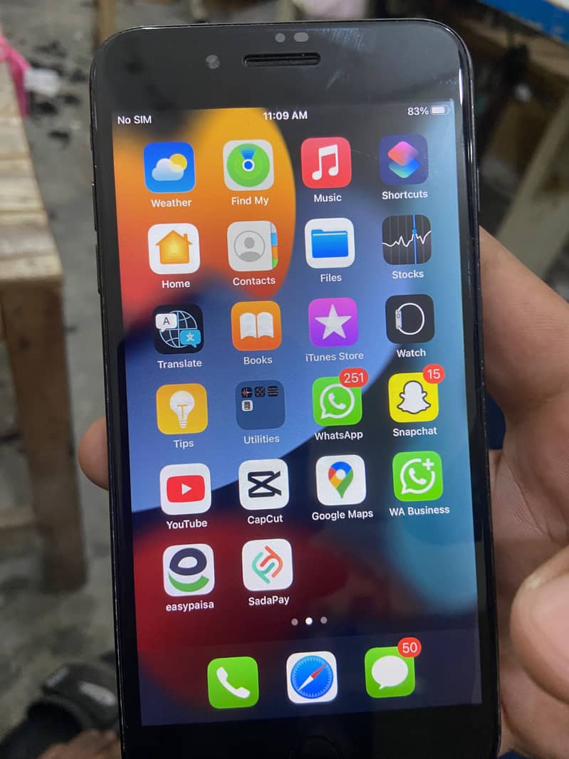 Apple iPhone 7 Plus 2