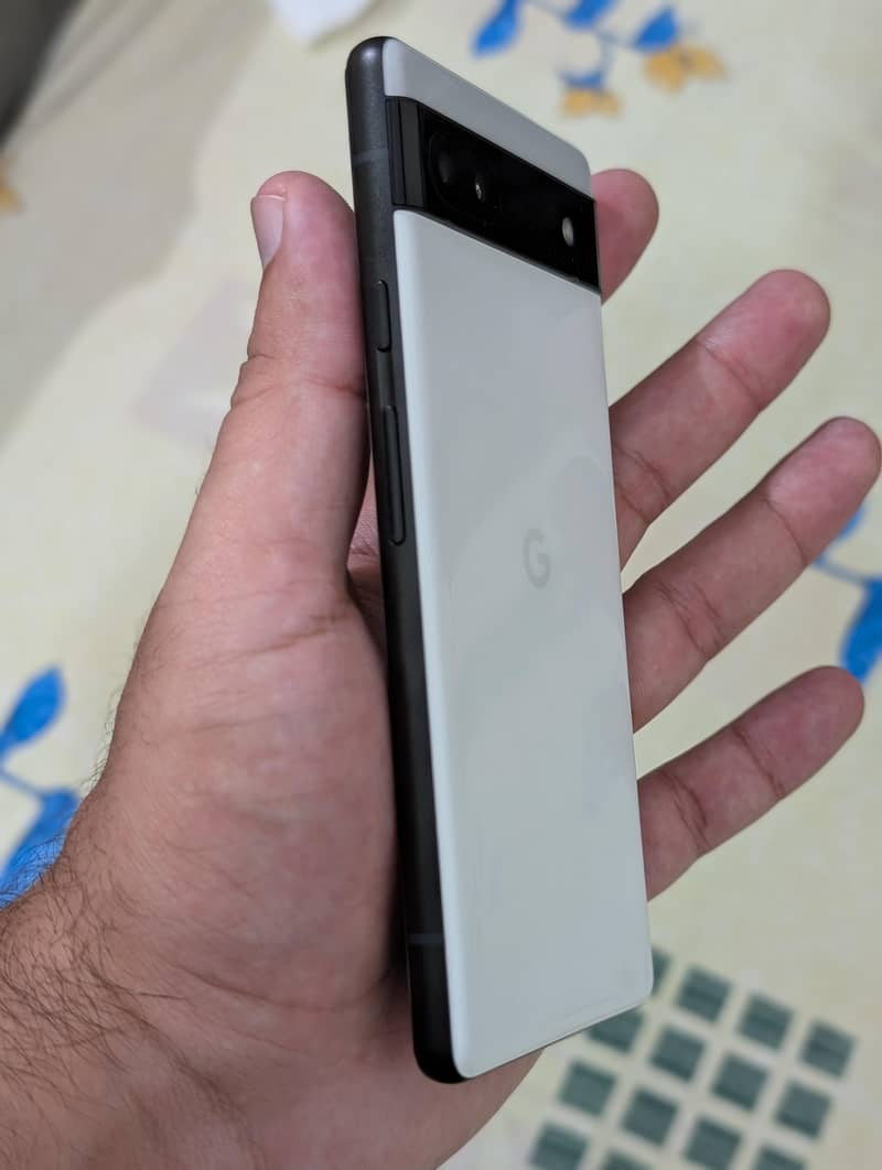 Google Pixel 6a 5