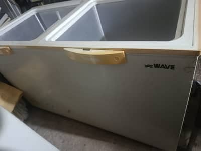 Waves deep freezer