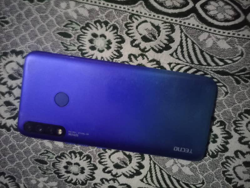 Tecno spark 4 0