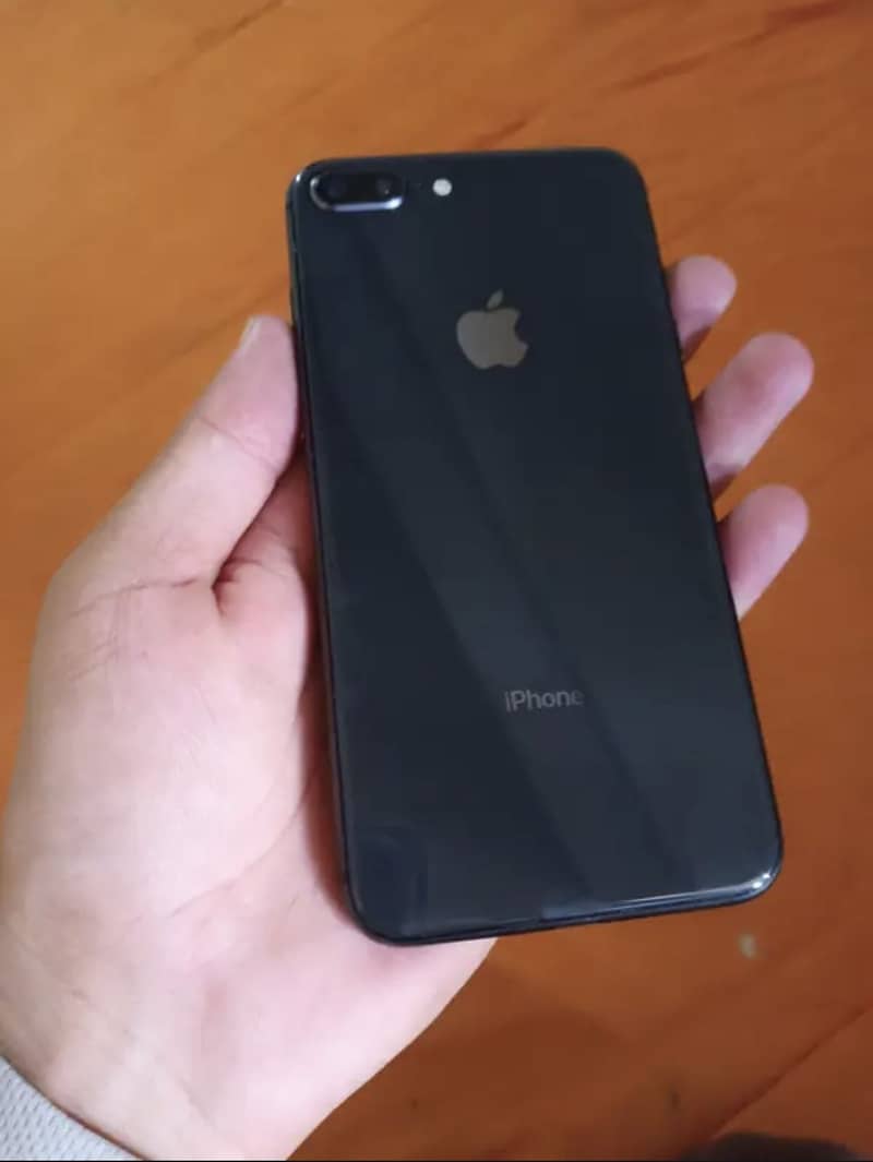 Apple iPhone 8 Plus 0