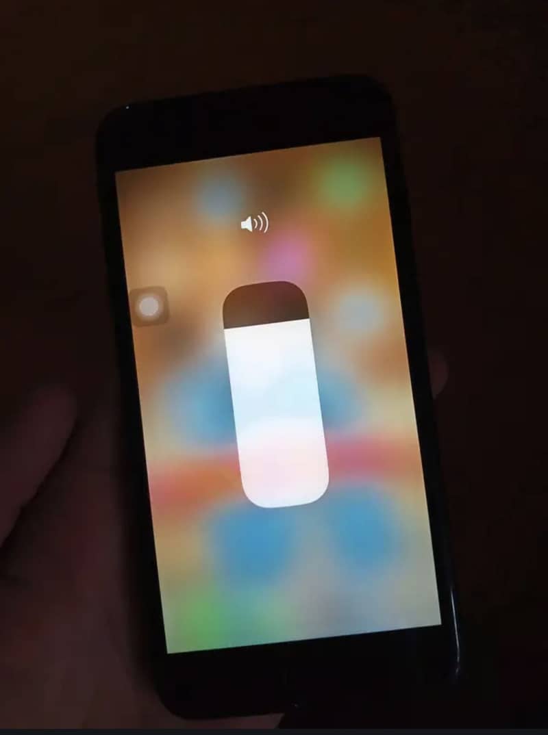 Apple iPhone 8 Plus 4