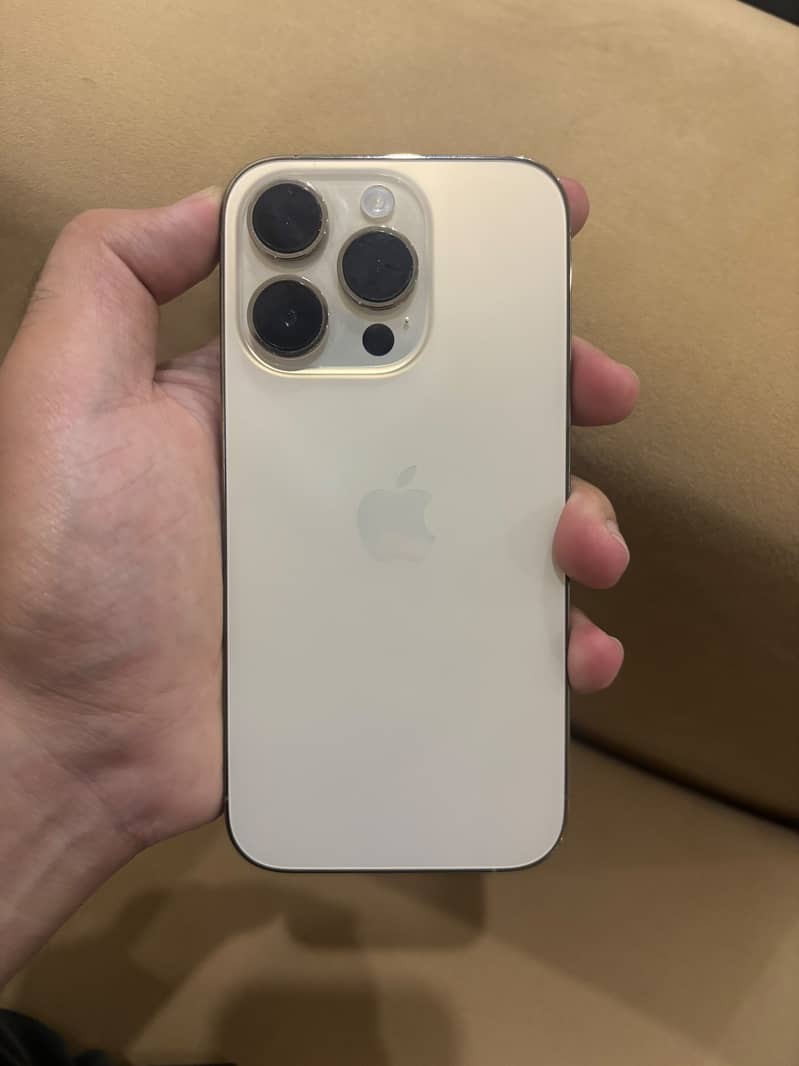 Apple iPhone 14 Pro 0