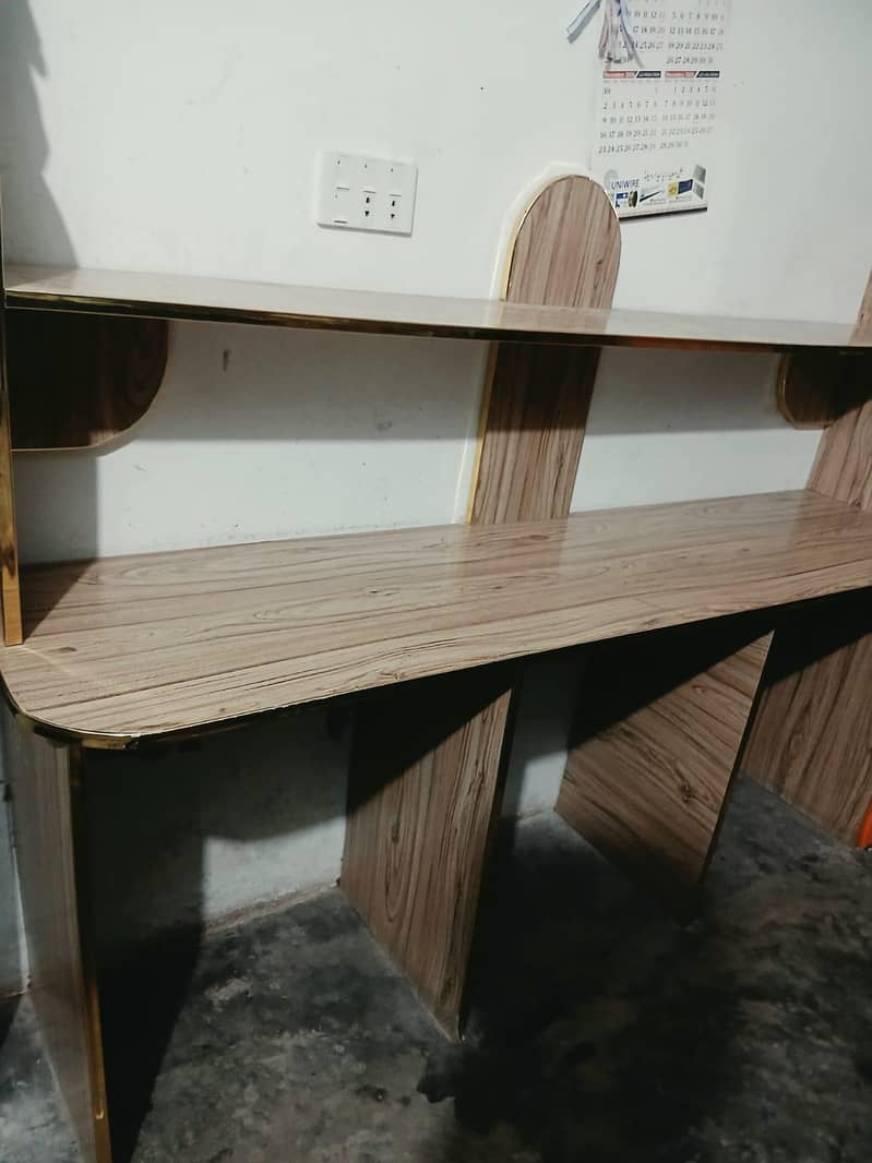 study table 0