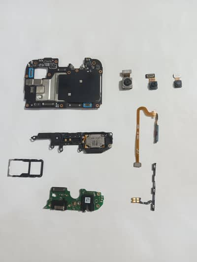 Oppo a18 parts available. !!