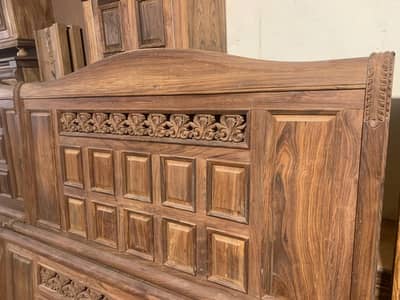 beds available in shisham wood