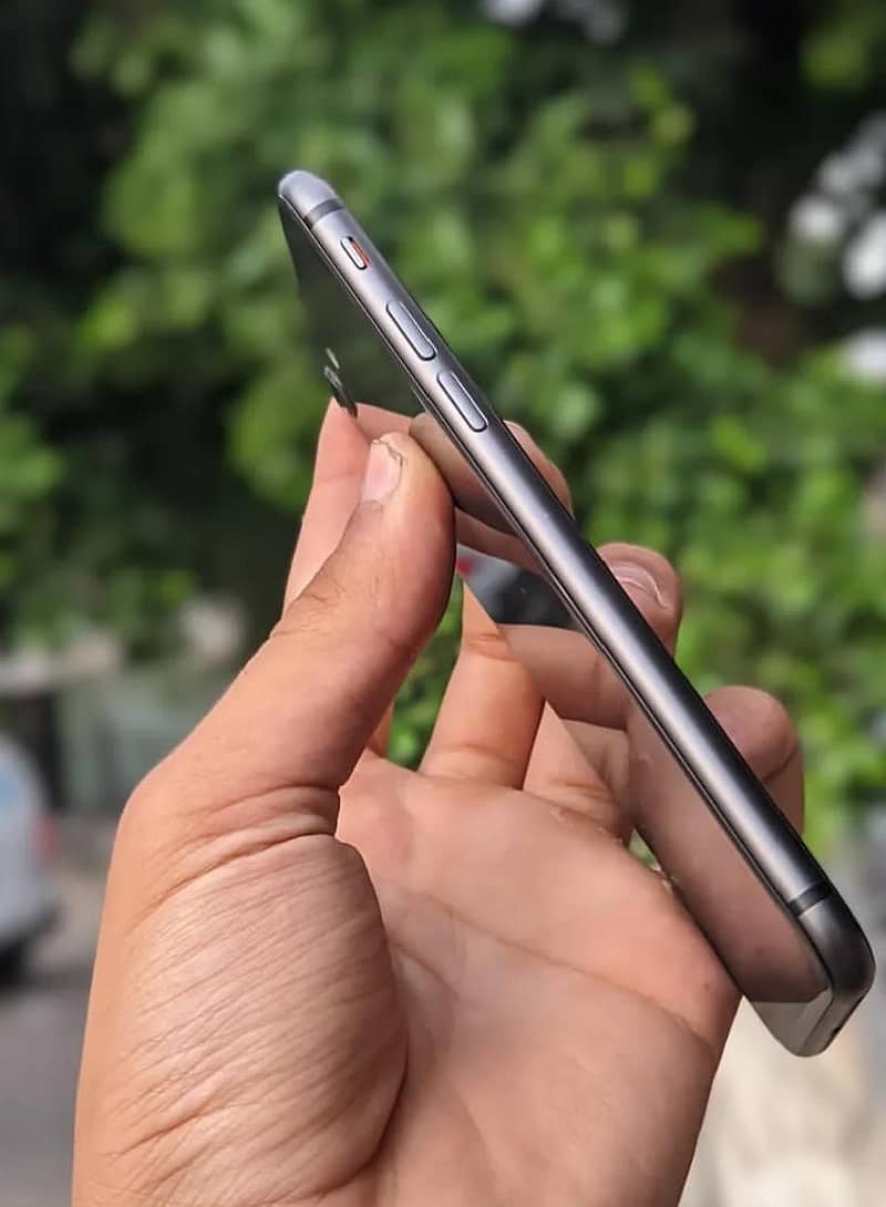 Apple iPhone 8 2