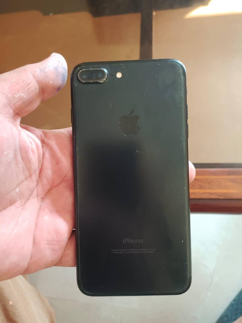 Apple iPhone 7 Plus 3