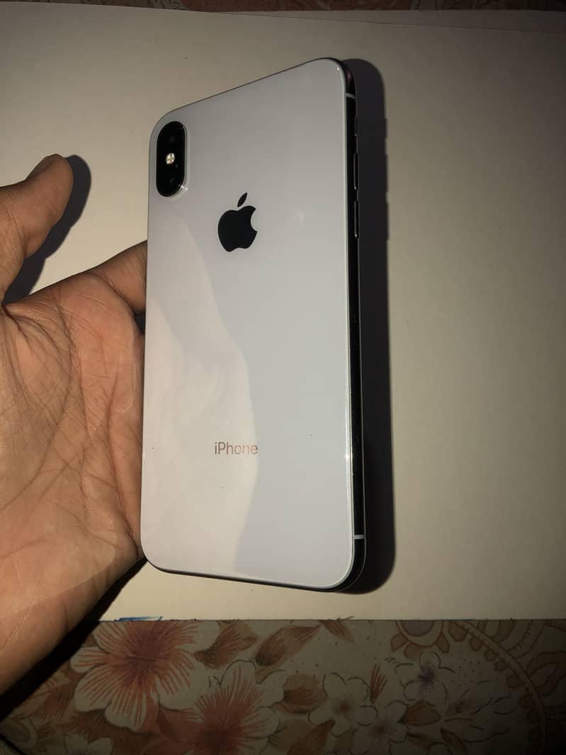 Apple iPhone X 5