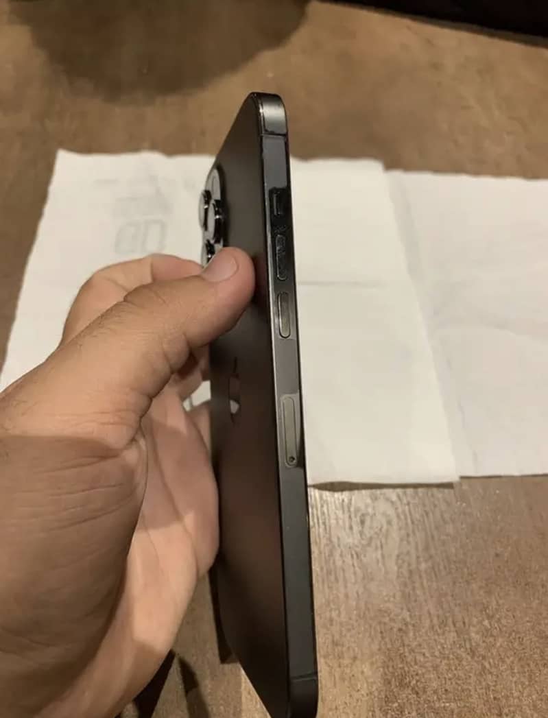 Apple iPhone 12 Pro Max 4