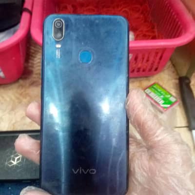 Vivo Y11