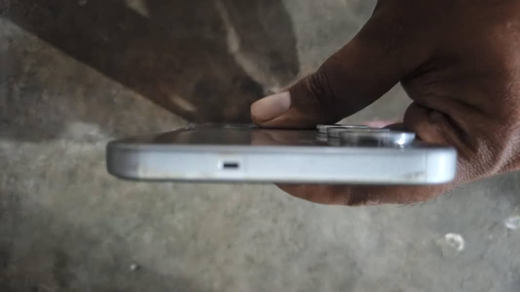 Tecno Spark 40 Pro 0