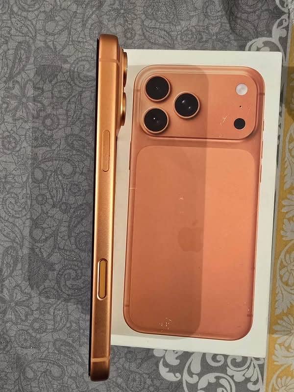 iPhone 17 pro max 1