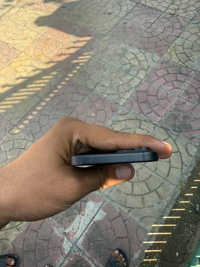 Apple iPhone 15
