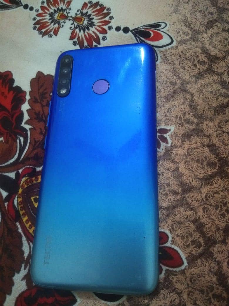 Tecno Spark 6 4