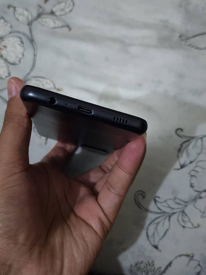 Samsung Mobile A12 1
