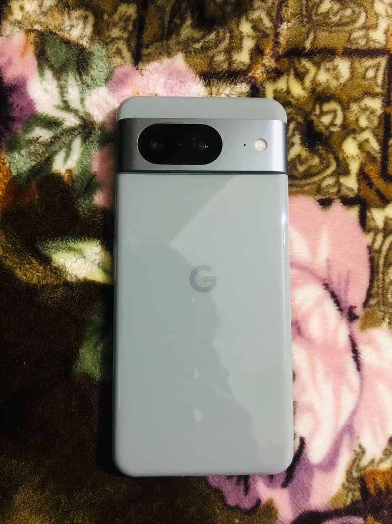 Google Pixel 8 1