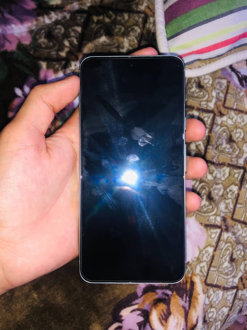 Google Pixel 8 2