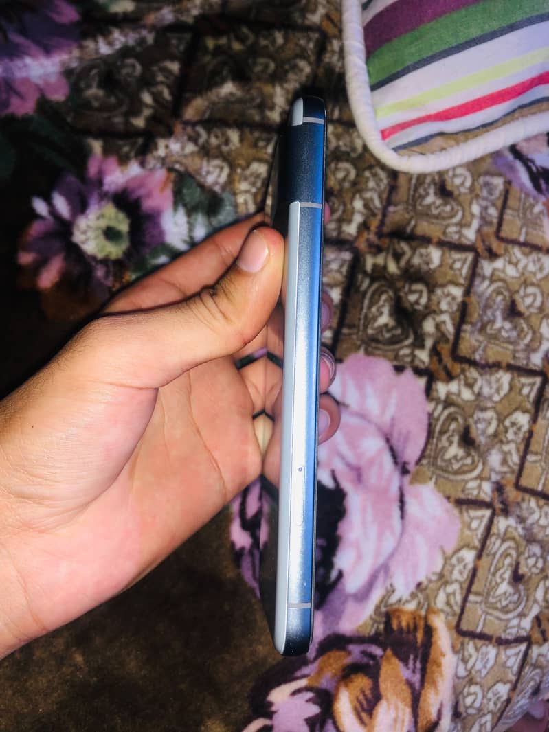 Google Pixel 8 3