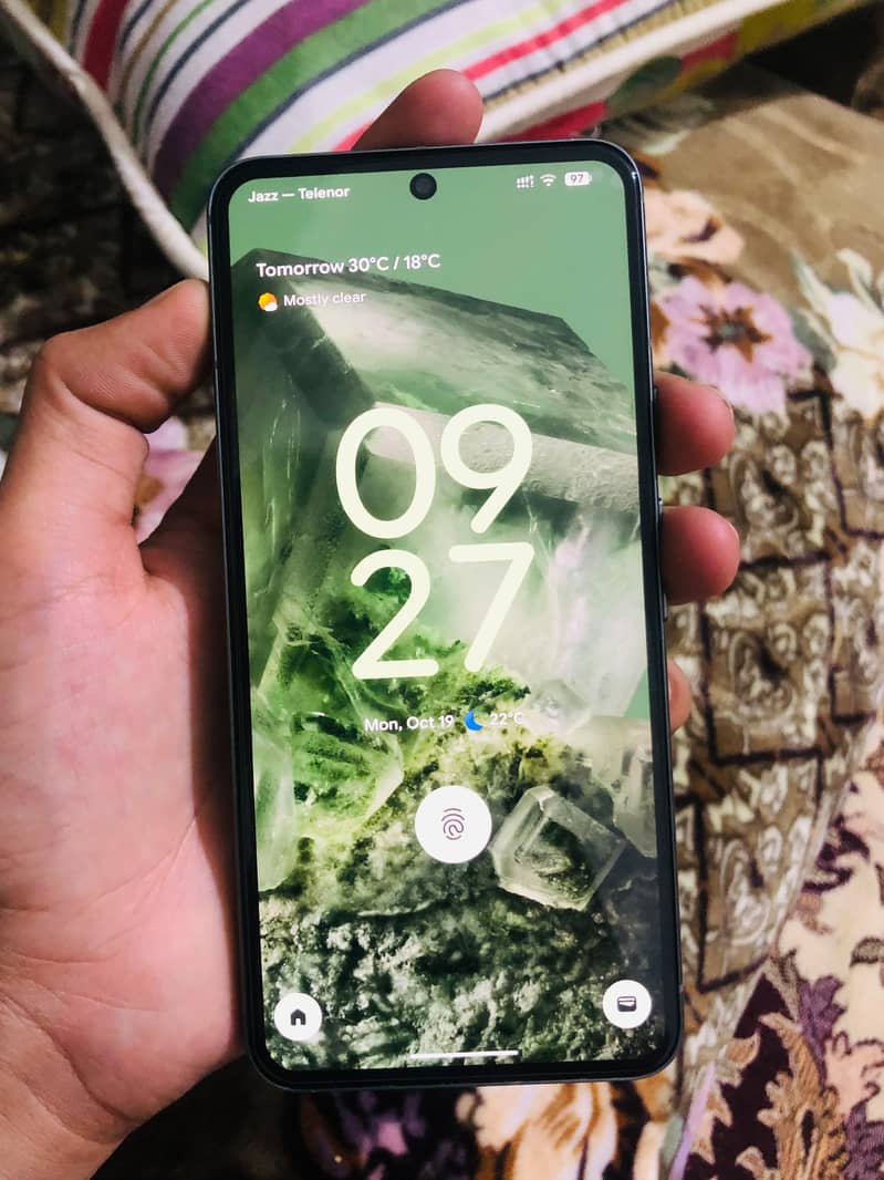 Google Pixel 8 6