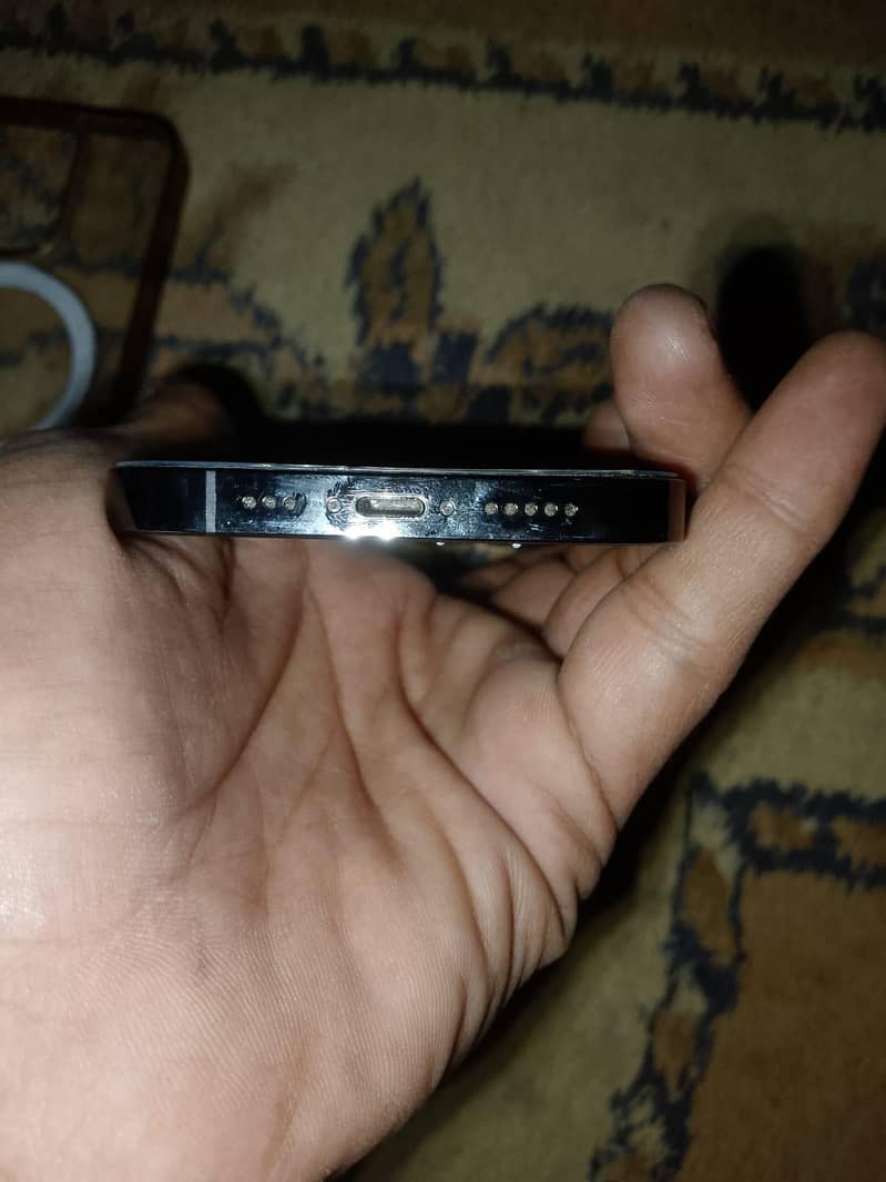 Apple iPhone 14 Pro 3