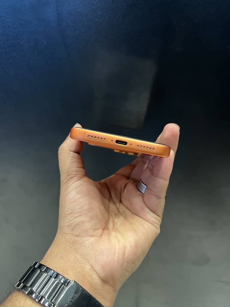 Apple iPhone 17 Pro Max 3
