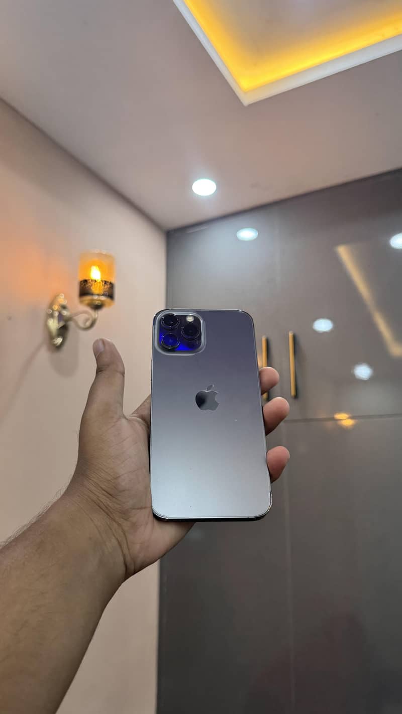 Apple iPhone 12 Pro Max 3