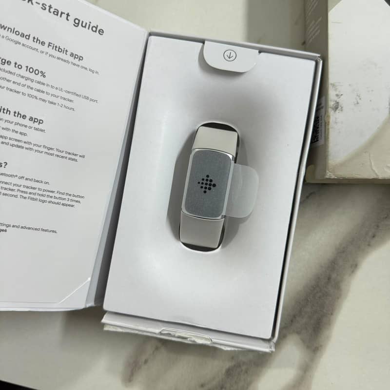 Fitbit Charge 6 Open Box 1