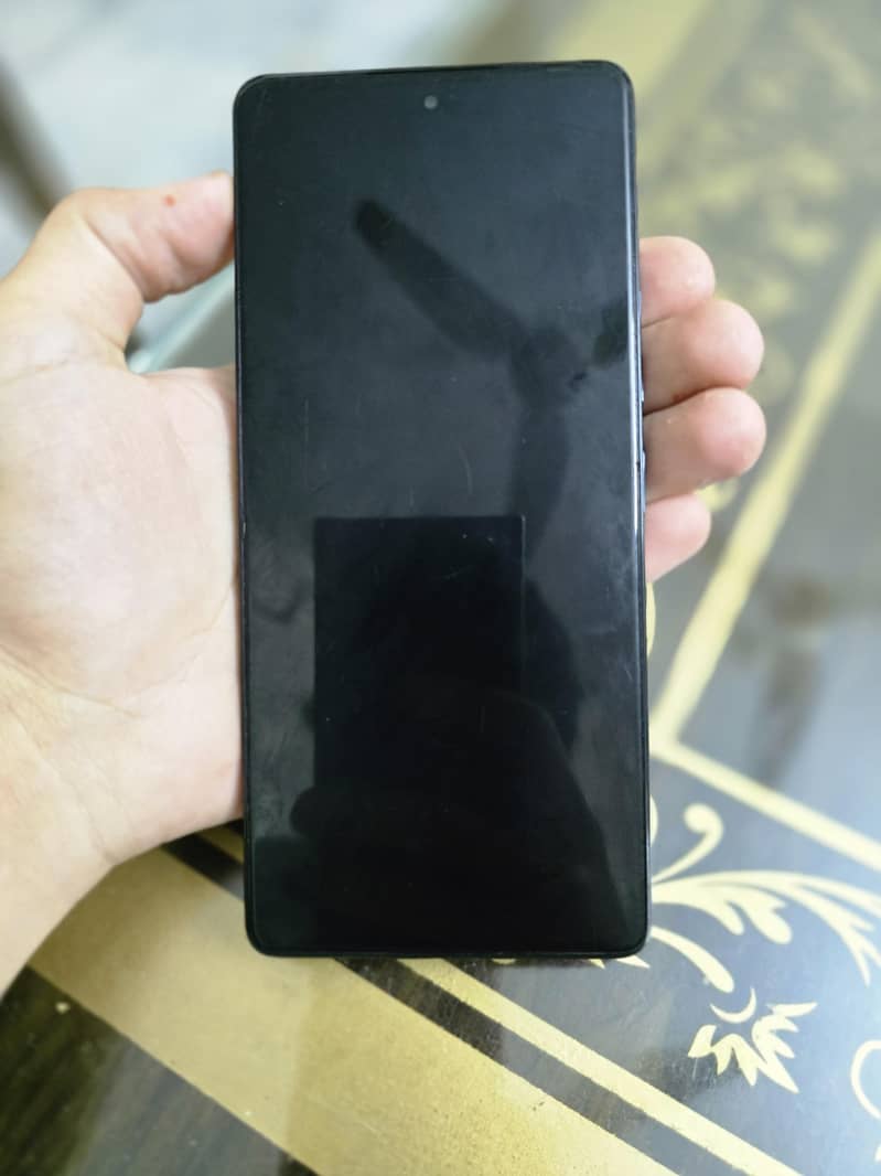 Tecno camon 30 0
