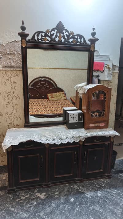 Dressing Tabel Full Size 5 feet High Quality Mirror 3 3.5 size