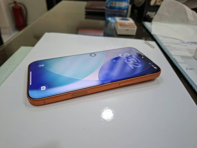 Apple iPhone 17 Pro Max 2