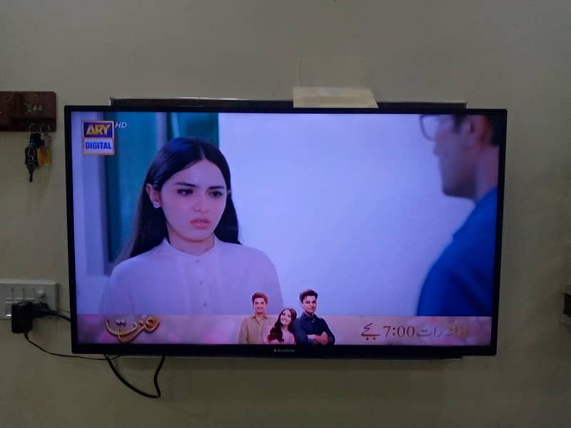 LED TV with USB 1