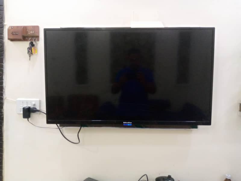 LED TV with USB 2