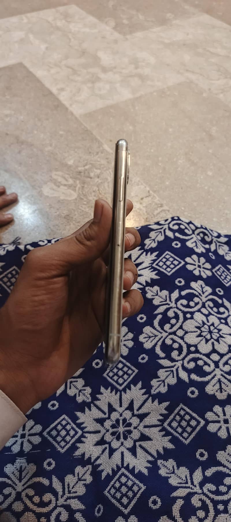Apple iPhone X 3
