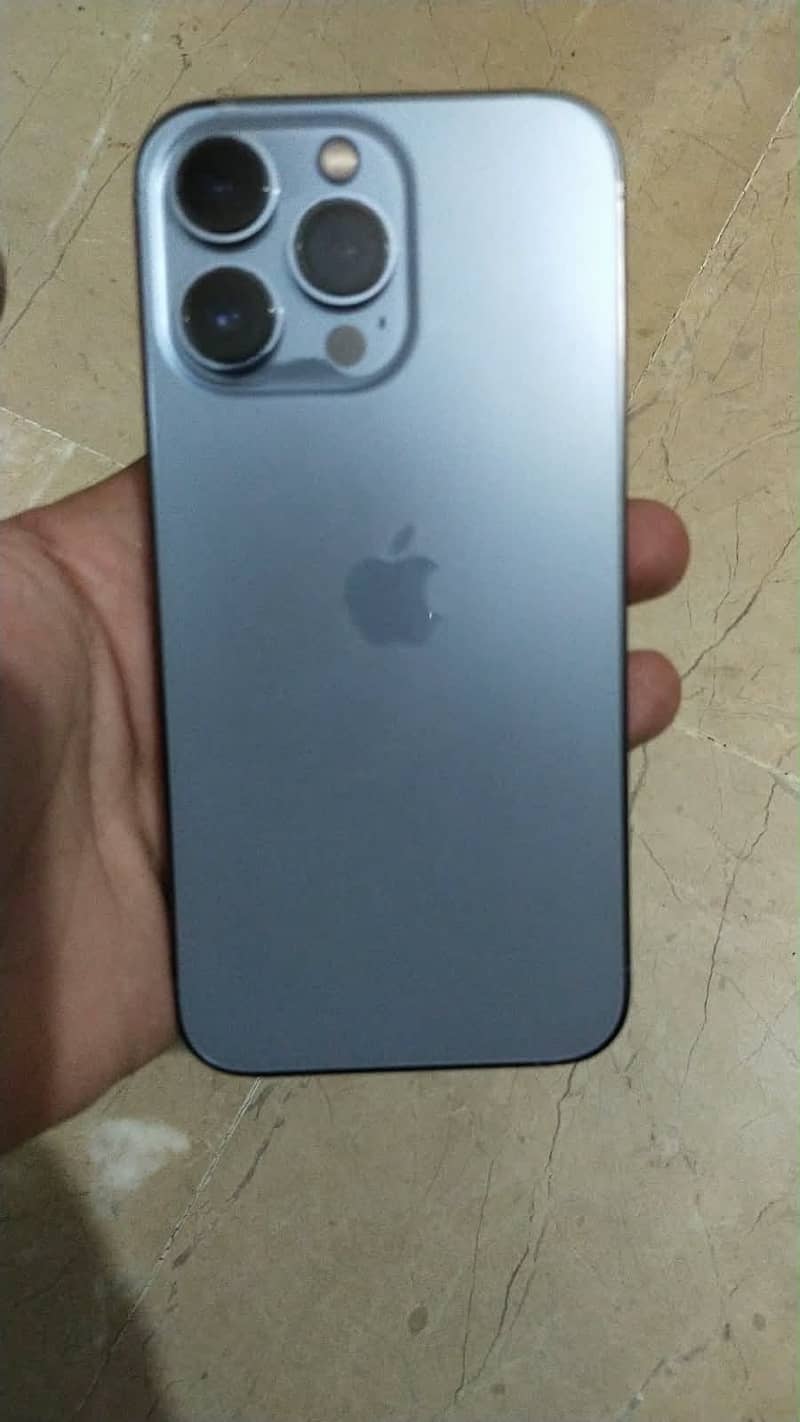 Apple iPhone 13 Pro 3