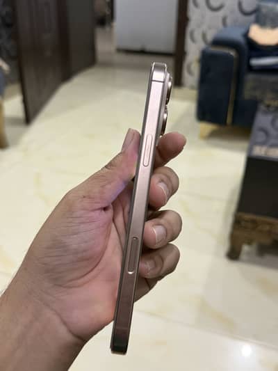 Apple iPhone 16 Pro Max