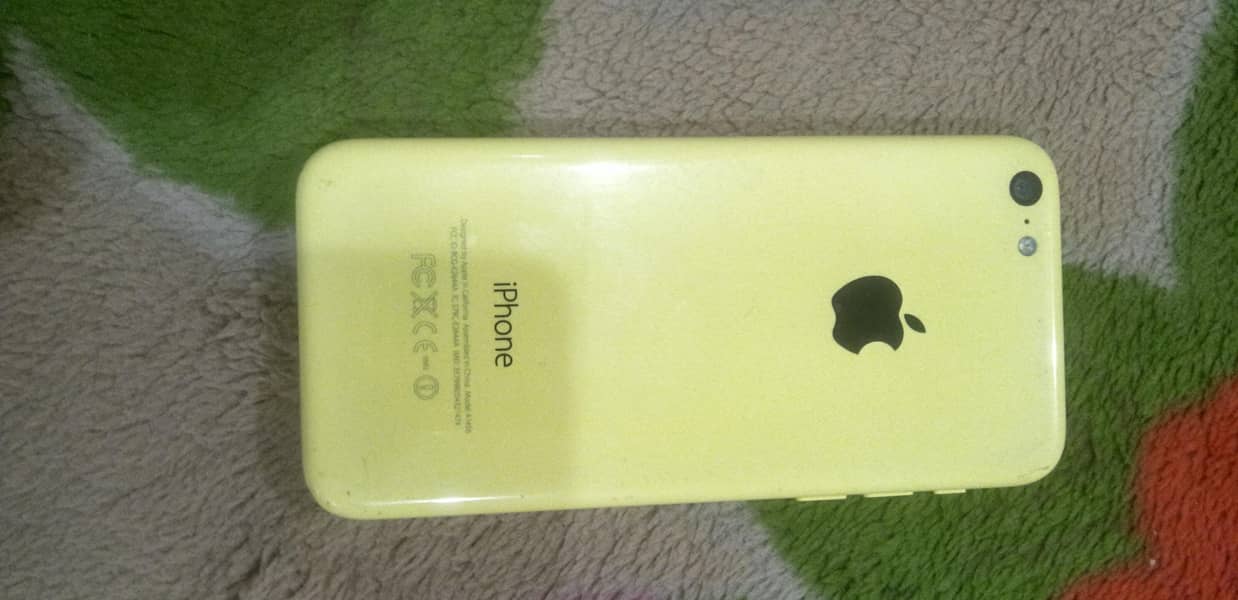 Apple iPhone 5c 11