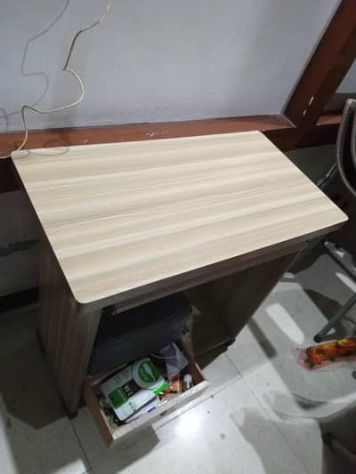 a best computer table