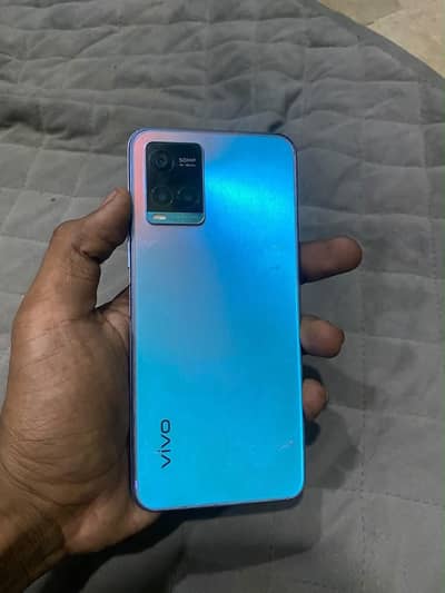 Vivo Y33s 8/128 with box