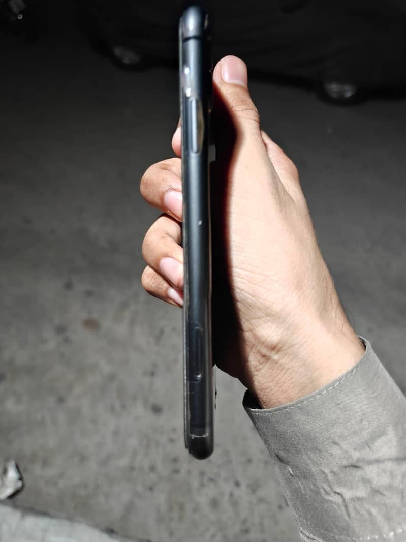 Apple iPhone 11 2
