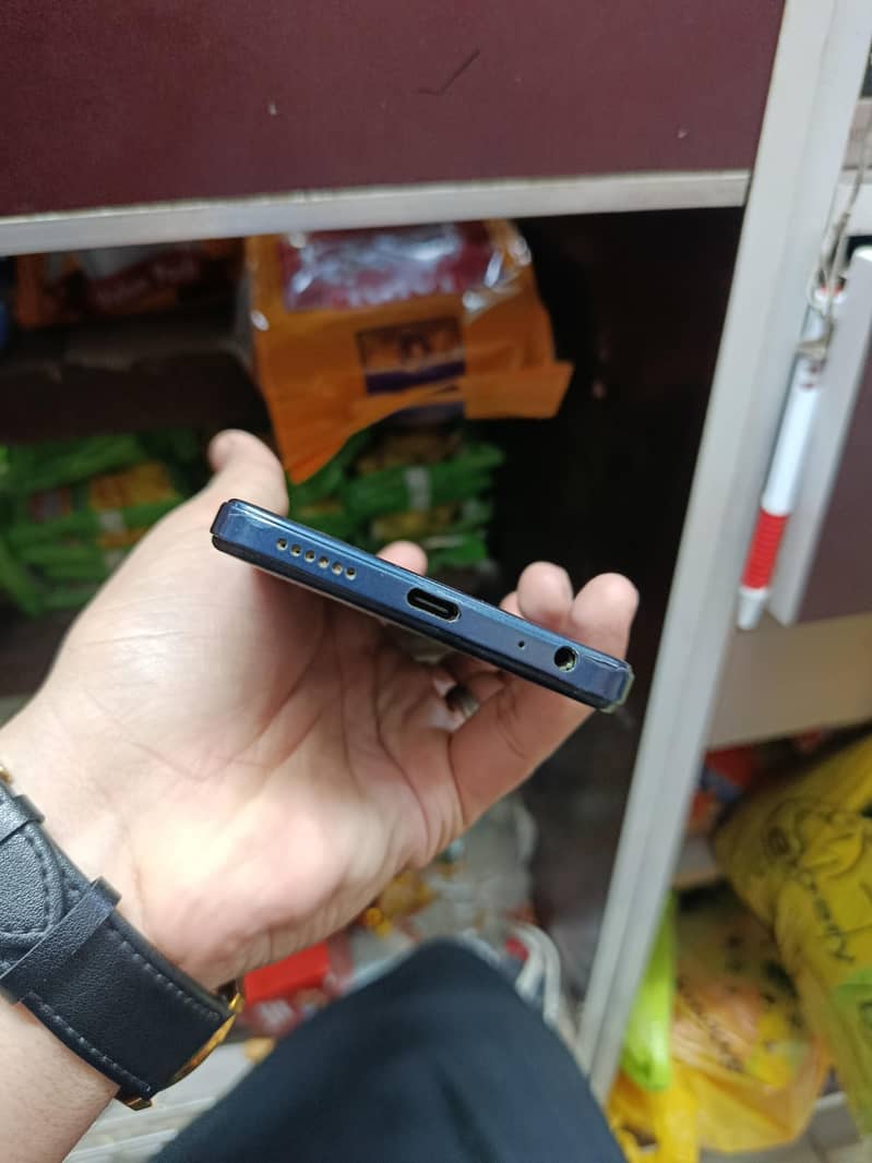 Tecno Spark Go 2